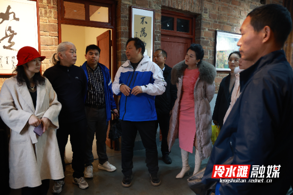 7b7b92d37fc99ead5bd70739c6db0168.jpg 7b7b92d37fc99ead5bd70739c6db0168.jpg