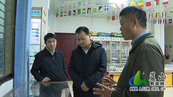 曾藝調(diào)研企業(yè)復(fù)工復(fù)產(chǎn)情況.jpg 曾藝調(diào)研企業(yè)復(fù)工復(fù)產(chǎn)情況.jpg